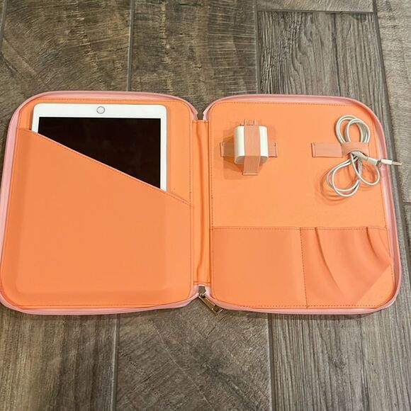 Be Rooted Tech Folio - Picture 4 of 4